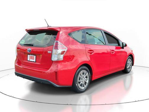 2016 Toyota Prius v Three