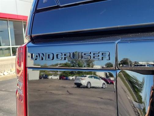2024 Toyota Land Cruiser Base