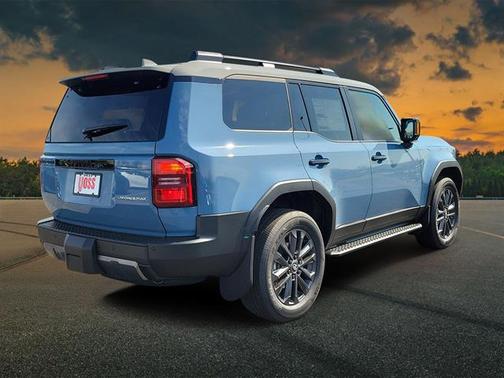 Heritage Blue/Gray Scape Roof 2026 Toyota Land Cruiser Base