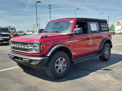 Ruby Red Metallic Tinted Clearcoat 2025 Ford Bronco Big Bend