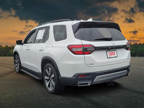 Platinum White Pearl 2025 Honda Pilot Elite