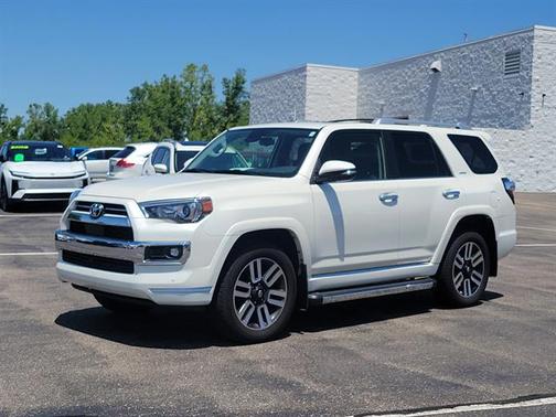 Blizzard Pearl 2023 Toyota 4Runner Limited
