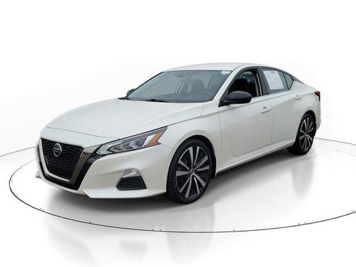 2020 Nissan Altima SR FWD