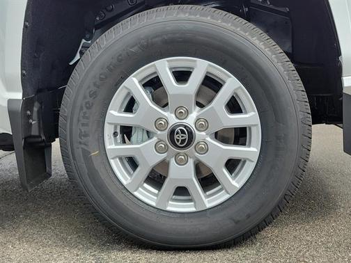 Ice Cap 2026 Toyota Tacoma SR5