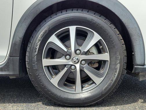 2018 Toyota Prius c Two