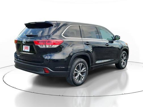 2018 Toyota Highlander LE I4