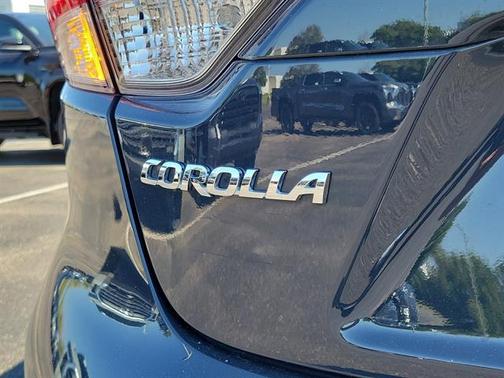 2025 Toyota Corolla Hybrid SE