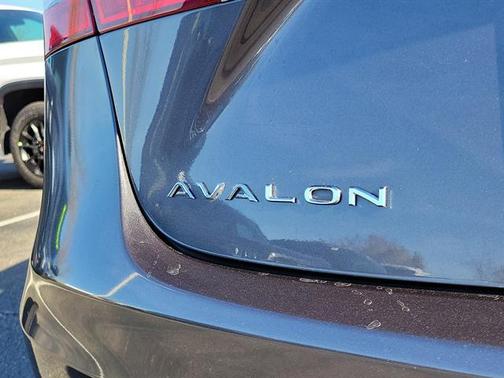 2014 Toyota Avalon Hybrid XLE Premium