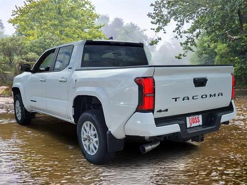 Ice Cap 2026 Toyota Tacoma SR5