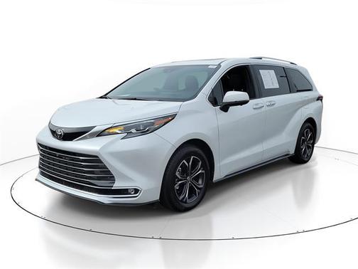 2026 Toyota Sienna Platinum