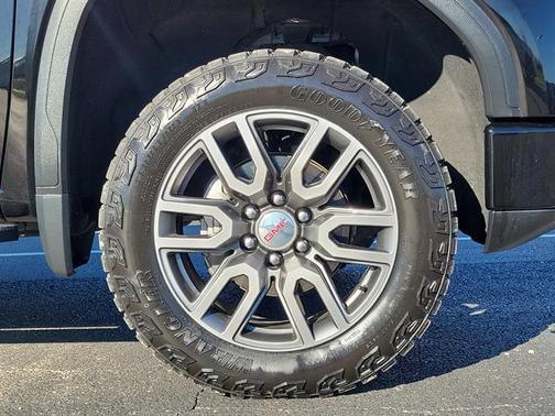 2022 GMC Sierra 1500 AT4