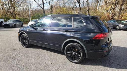 2022 Volkswagen Tiguan 2.0T SE R-Line Black 4MOTION