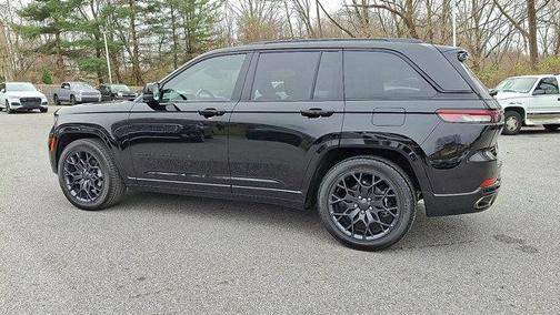2025 Jeep Grand Cherokee Summit
