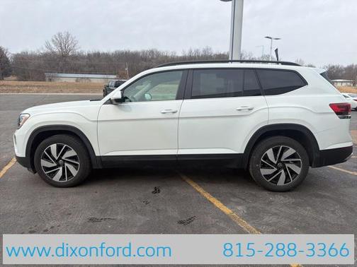 2024 Volkswagen Atlas 2.0T SE w/Technology 4MOTION