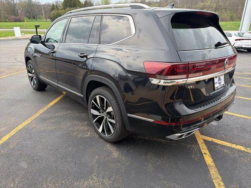 Deep Black 2026 Volkswagen Atlas 2.0T SEL Premium R-Line 4MOTION
