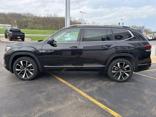 Deep Black 2026 Volkswagen Atlas 2.0T SEL Premium R-Line 4MOTION