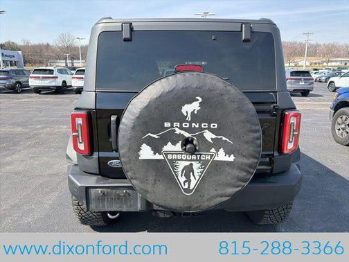 Shadow Black 2024 Ford Bronco Wildtrak