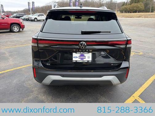 2025 Volkswagen Tiguan 2.0T SE 4MOTION