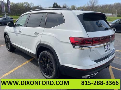 2025 Volkswagen Atlas 2.0T SE w/Technology 4MOTION