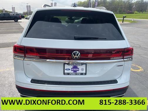 2025 Volkswagen Atlas 2.0T SE w/Technology 4MOTION