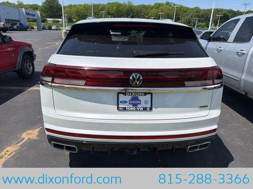 Opal White Pearl 2024 Volkswagen Atlas Cross Sport 2.0T SEL Premium