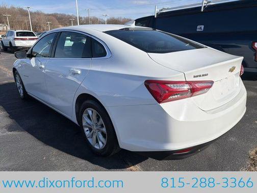 2022 Chevrolet Malibu FWD LT