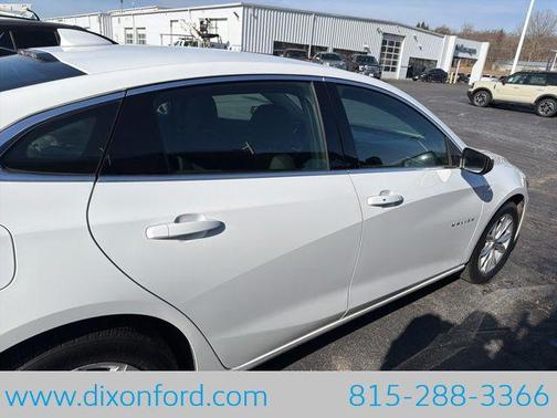 2022 Chevrolet Malibu FWD LT