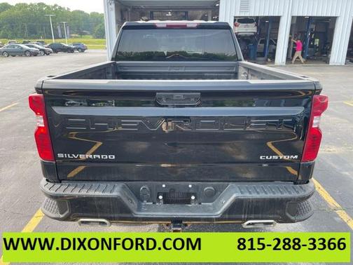 2022 Chevrolet Silverado 1500 Custom Trail Boss