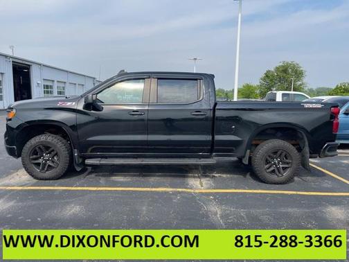2022 Chevrolet Silverado 1500 Custom Trail Boss