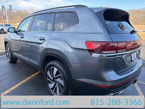 2025 Volkswagen Atlas 2.0T SE w/Technology 4MOTION