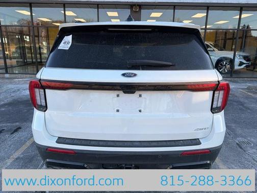 2025 Ford Explorer ST-Line