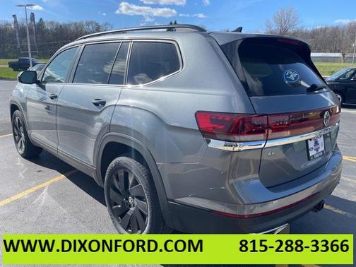 2025 Volkswagen Atlas 2.0T SE w/Technology 4MOTION