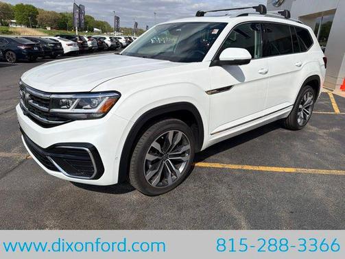 White 2022 Volkswagen Atlas 3.6L SEL Premium