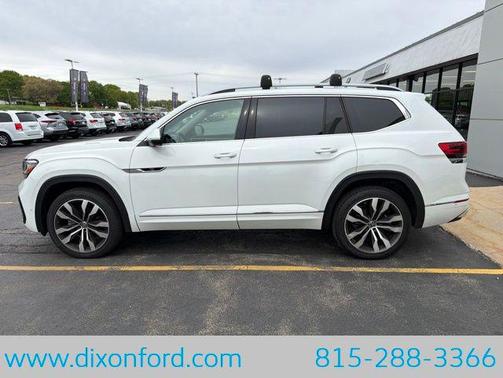 White 2022 Volkswagen Atlas 3.6L SEL Premium