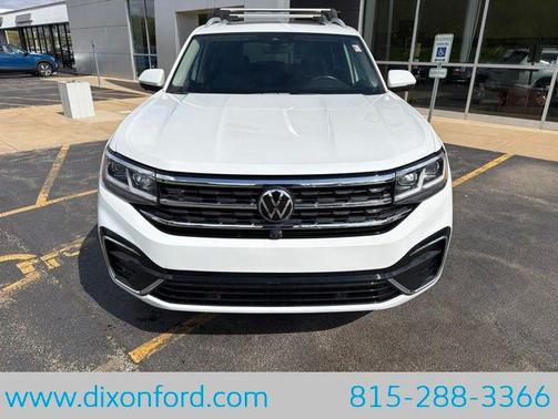 White 2022 Volkswagen Atlas 3.6L SEL Premium