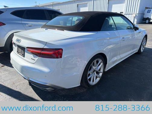 Glacier White Metallic/Black Roof 2024 Audi A5 45 S line Premium Plus