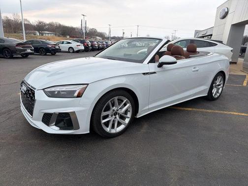 Glacier White Metallic/Black Roof 2024 Audi A5 45 S line Premium Plus