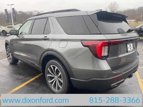 2026 Ford Explorer ST-Line