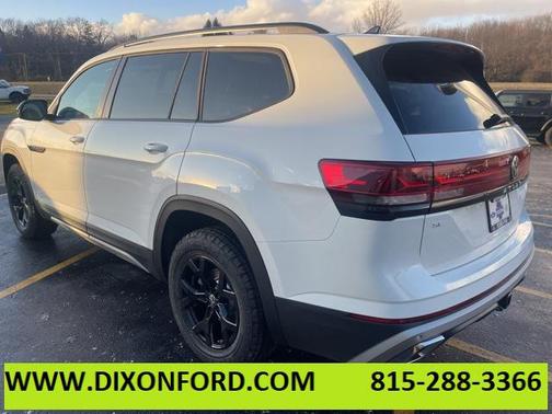 2025 Volkswagen Atlas 2.0T Peak Edition