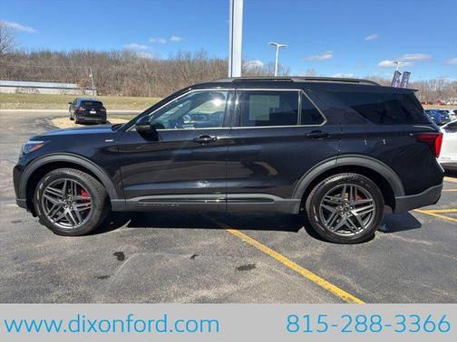 Agate Black Metallic 2025 Ford Explorer ST-Line