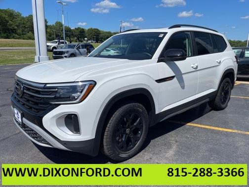 2025 Volkswagen Atlas 2.0T Peak Edition