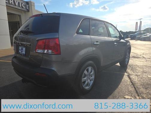 2012 Kia Sorento LX