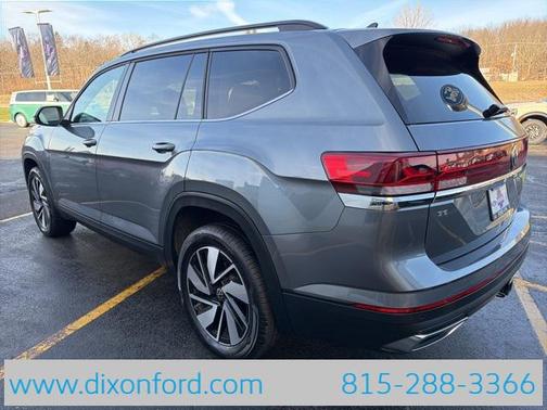 2025 Volkswagen Atlas 2.0T SE w/Technology