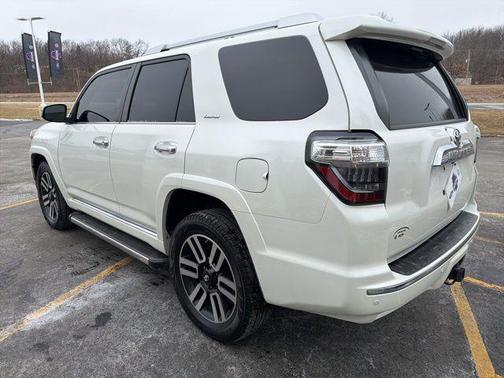 Blizzard Pearl 2017 Toyota 4Runner Limited