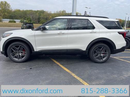 2025 Ford Explorer ST-Line