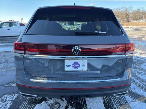 Pure Gray 2026 Volkswagen Atlas 2.0T SE w/Technology 4MOTION