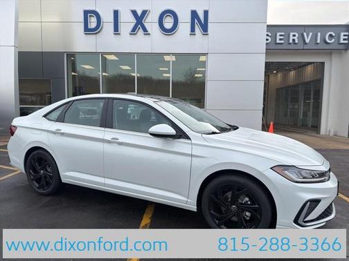 Opal White Pearl 2026 Volkswagen Jetta 1.4T SE Sedan