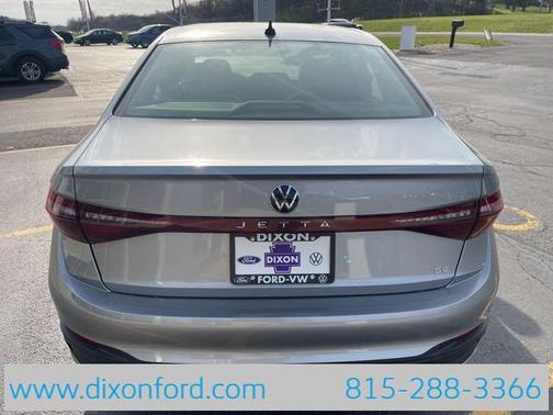 2025 Volkswagen Jetta 1.5T SE