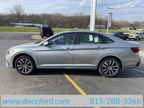 2025 Volkswagen Jetta 1.5T SE