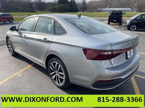 2025 Volkswagen Jetta 1.5T SE